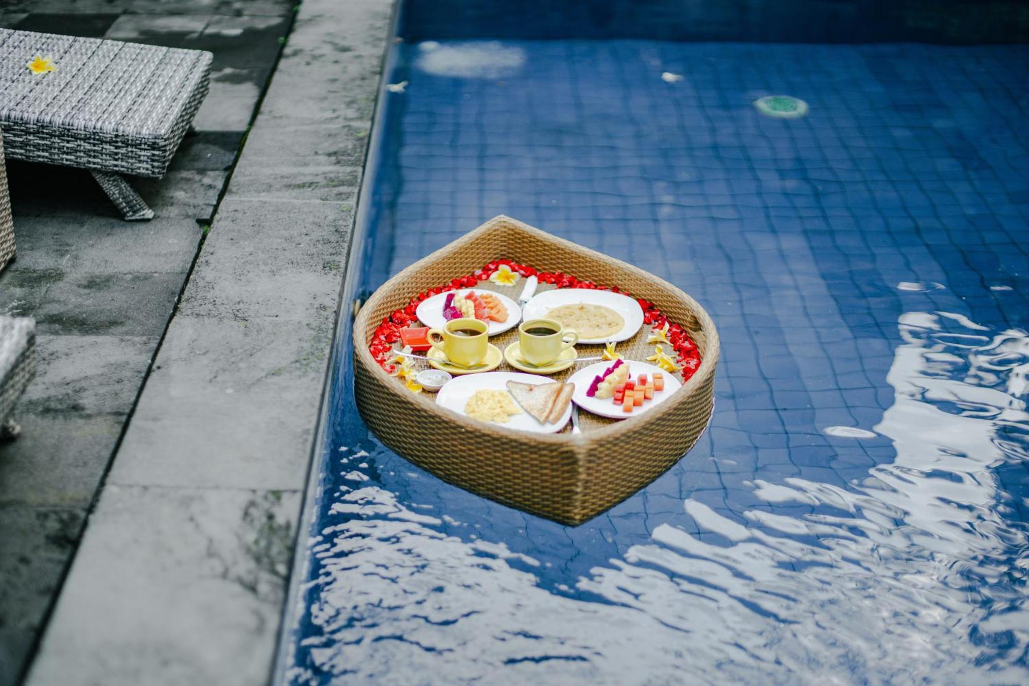 Sebujan Grand Aurora Motel Ubud  Exterior photo